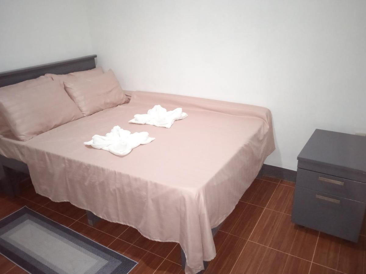 Sarah'S Garden Bnb & Spa Clarin  Dış mekan fotoğraf
